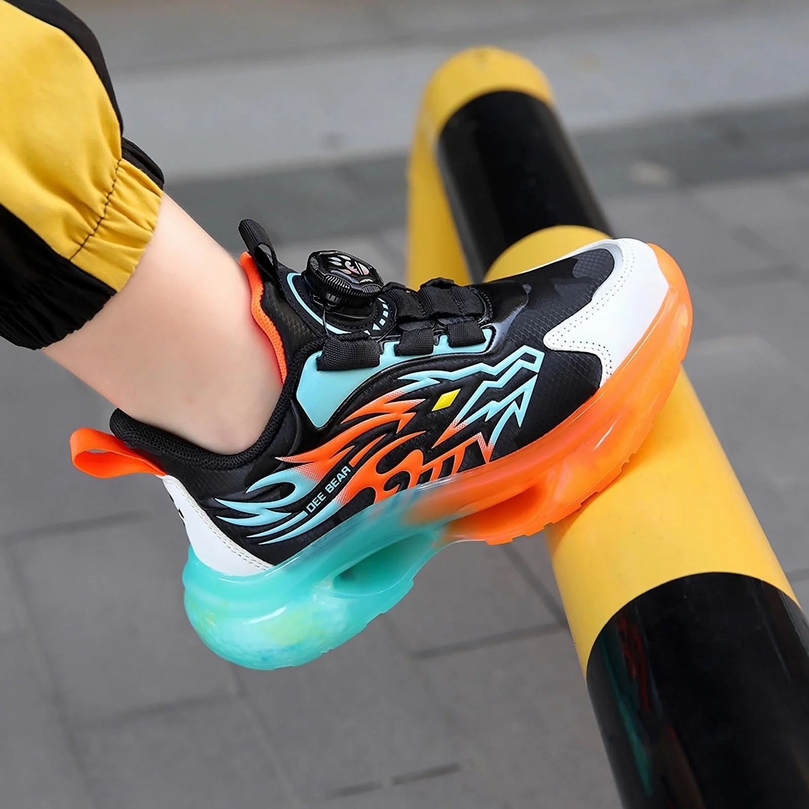 Детские Кроссовки для мальчиков и девочек Спортивная обувь Кроссовки для бега с поворотной ручкой и нескользящей подошвой с воздушной подушкой, фото №4 Детские Кроссовки для мальчиков и девочек Спортивная обувь Кроссовки для бега с поворотной ручкой и нескользящей подошвой с воздушной подушкой, фото №4