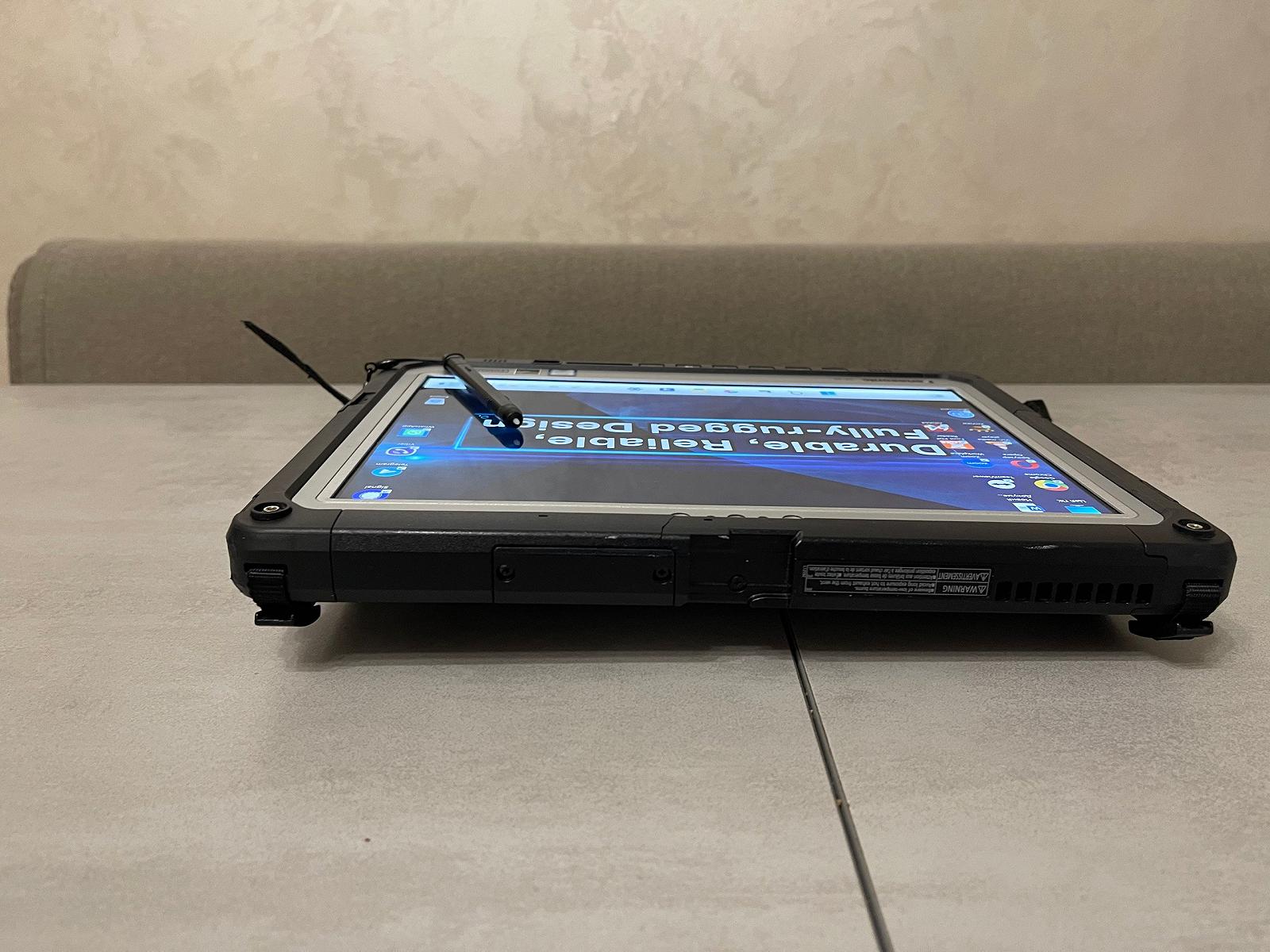 Защищенный планшет Panasonic Toughbook CF-33, 12", i5-7300U, 8GB, 256GB, 4G LTE, фото №3