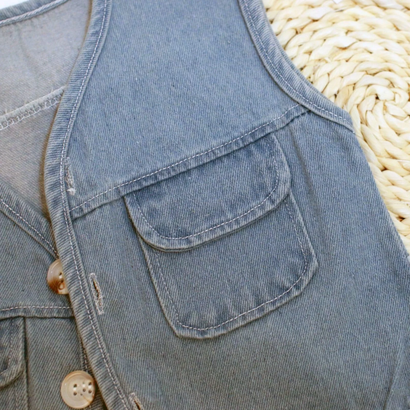 Джинсовая жилетка Beokeuioe Детская, фото №4