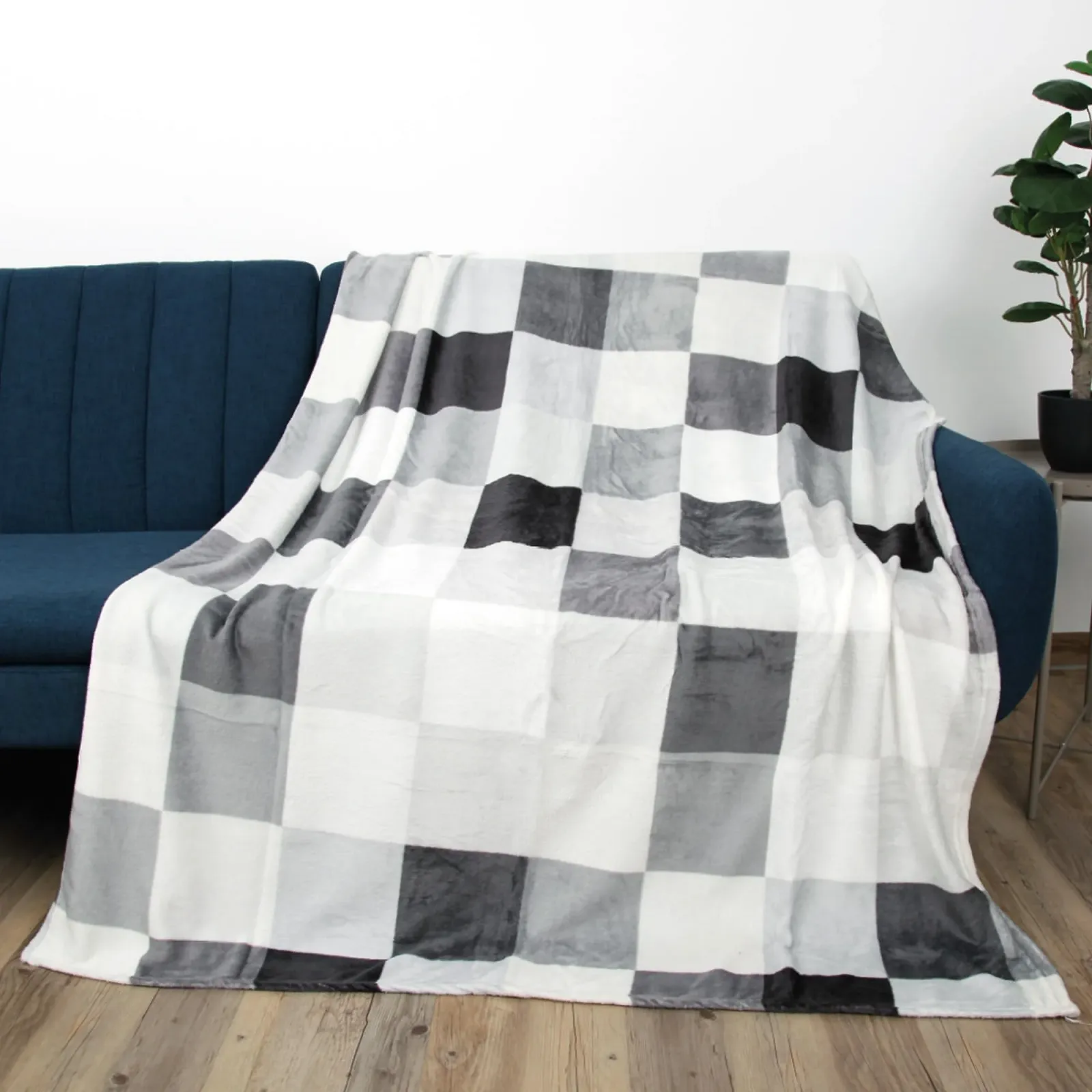 Покривало Bestlivings XXL (130 x 170 см) - Світло-сіра в клітинку - Флісова Покривало з мікрофібри, фото №1