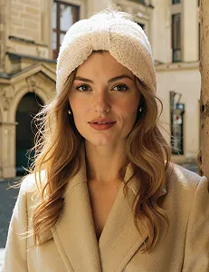 Повязка на голову Vivisence Вязаная Бежевый, One Size цена на synthetic.ua - Фото 1 Повязка на голову Vivisence Вязаная Бежевый, One Size synthetic.ua - Фото 1