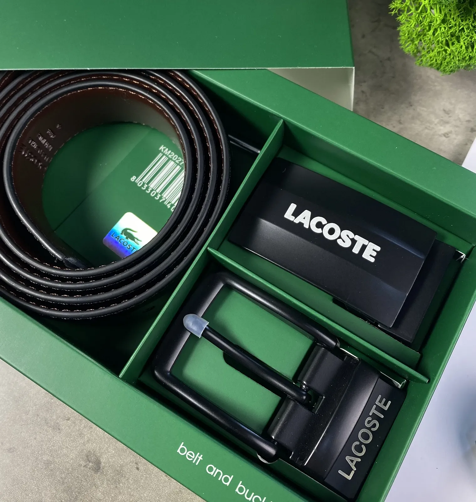 Подарунковий набір зі шкіряний ремнем Lacoste і двома змінними пряжками Лакосте, фото №7 Подарунковий набір зі шкіряний ремнем Lacoste і двома змінними пряжками Лакосте, фото №7