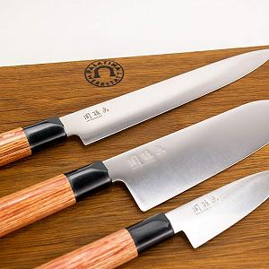 Набір ножів KAI Shun Seki Magoroku Redwood: ніж для офісних робіт, Santoku, ніж для шинки, обробна дошка synthetic.ua - Фото 1