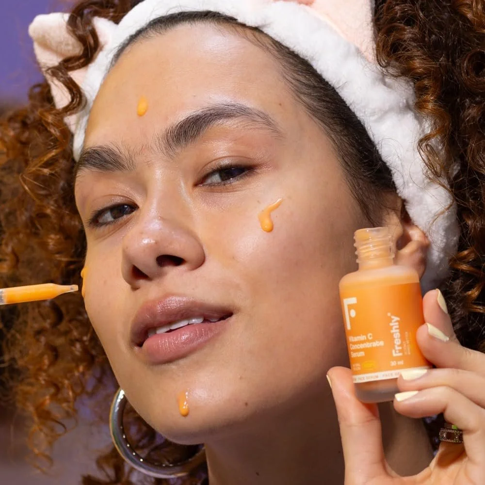 Набір Сироватка для обличчя Freshly Cosmetics Vitamin C та Гіпер Концентрат Сироватка для контуру очей Vitamin C, фото №3 Набір Сироватка для обличчя Freshly Cosmetics Vitamin C та Гіпер Концентрат Сироватка для контуру очей Vitamin C, фото №3