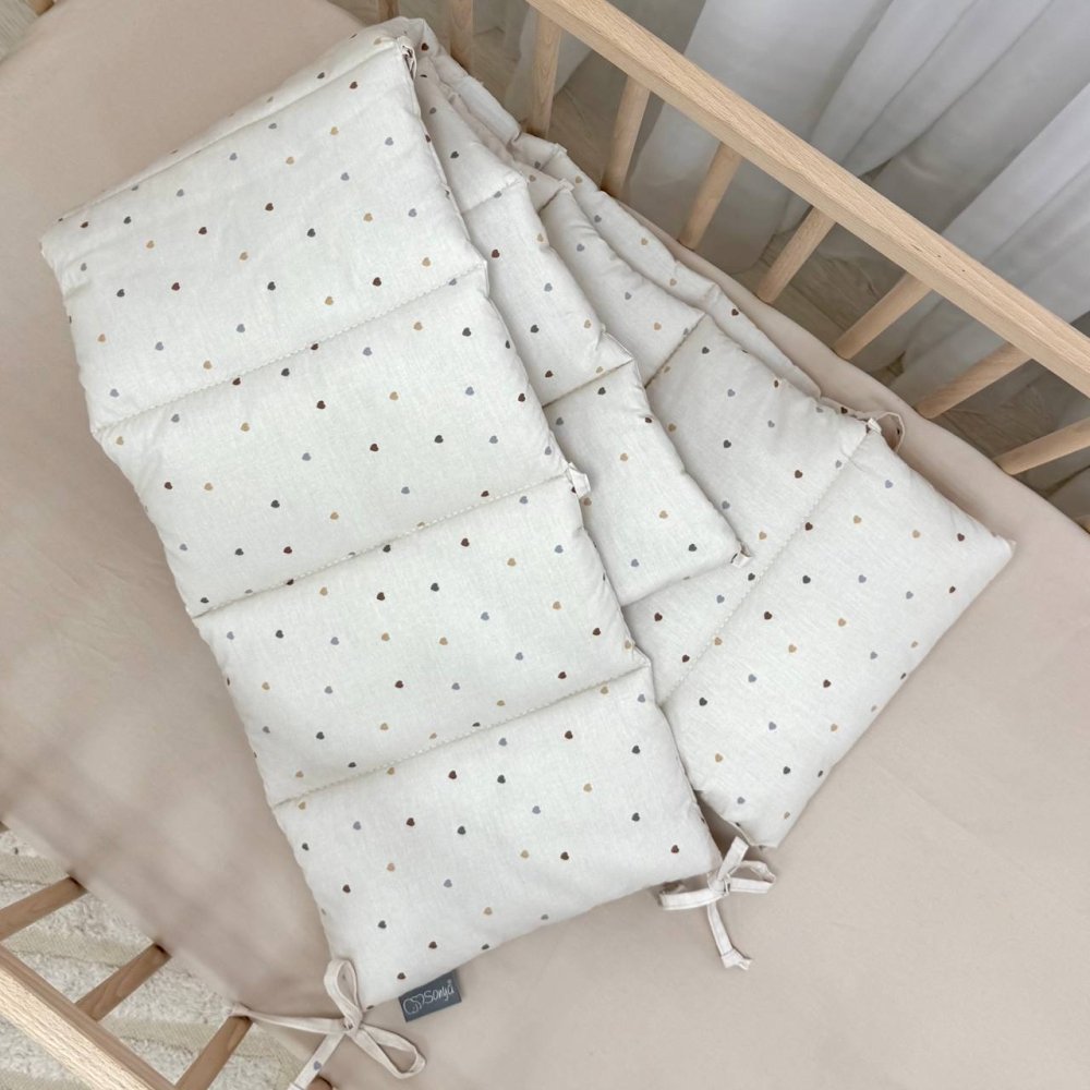 Комплект постільної білизни для новонародженого Сердечка різнокольорові на бежевому, фото №5 Комплект постільної білизни для новонародженого Сердечка різнокольорові на бежевому, фото №5