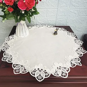 Скатертина-серветка Round Linen Doilies кругла 24x24 дюйми (60x60 см) White - Фото 1