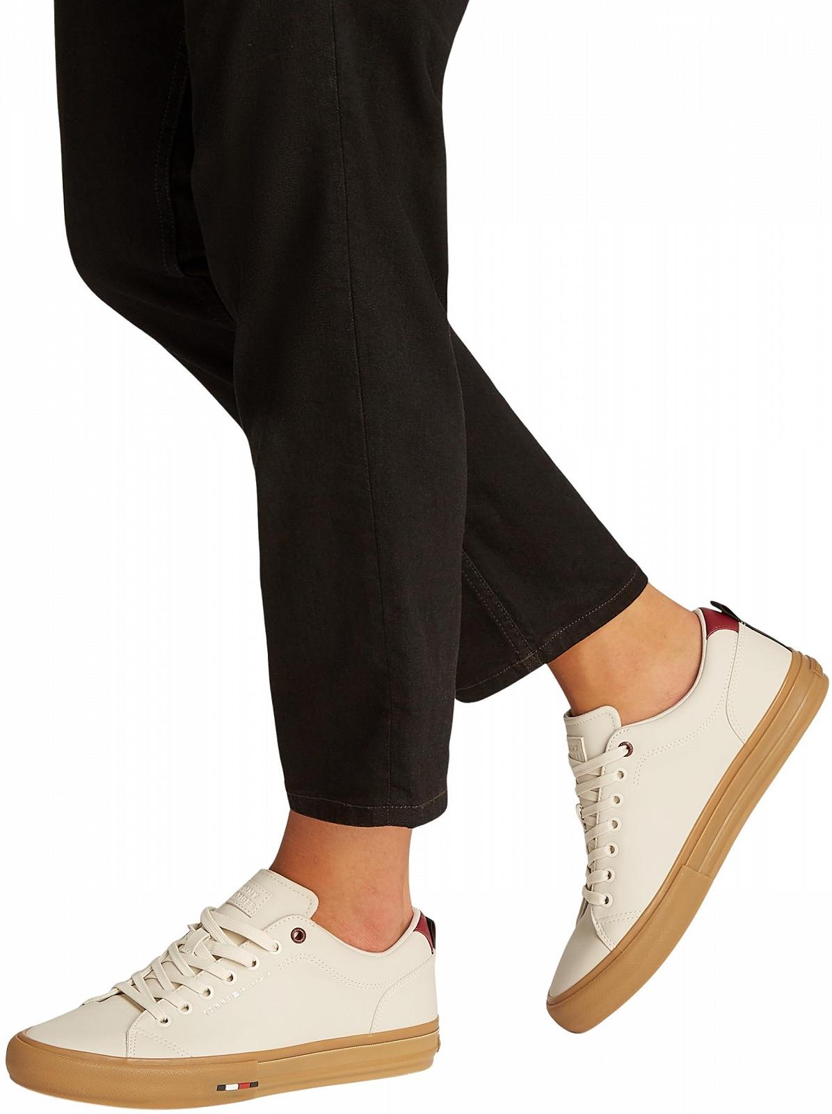 Кеди Tommy Hilfiger Th Hi Vulc Street LTH Patch Fm0fm05312, фото №6 Кеди Tommy Hilfiger Th Hi Vulc Street LTH Patch Fm0fm05312, фото №6