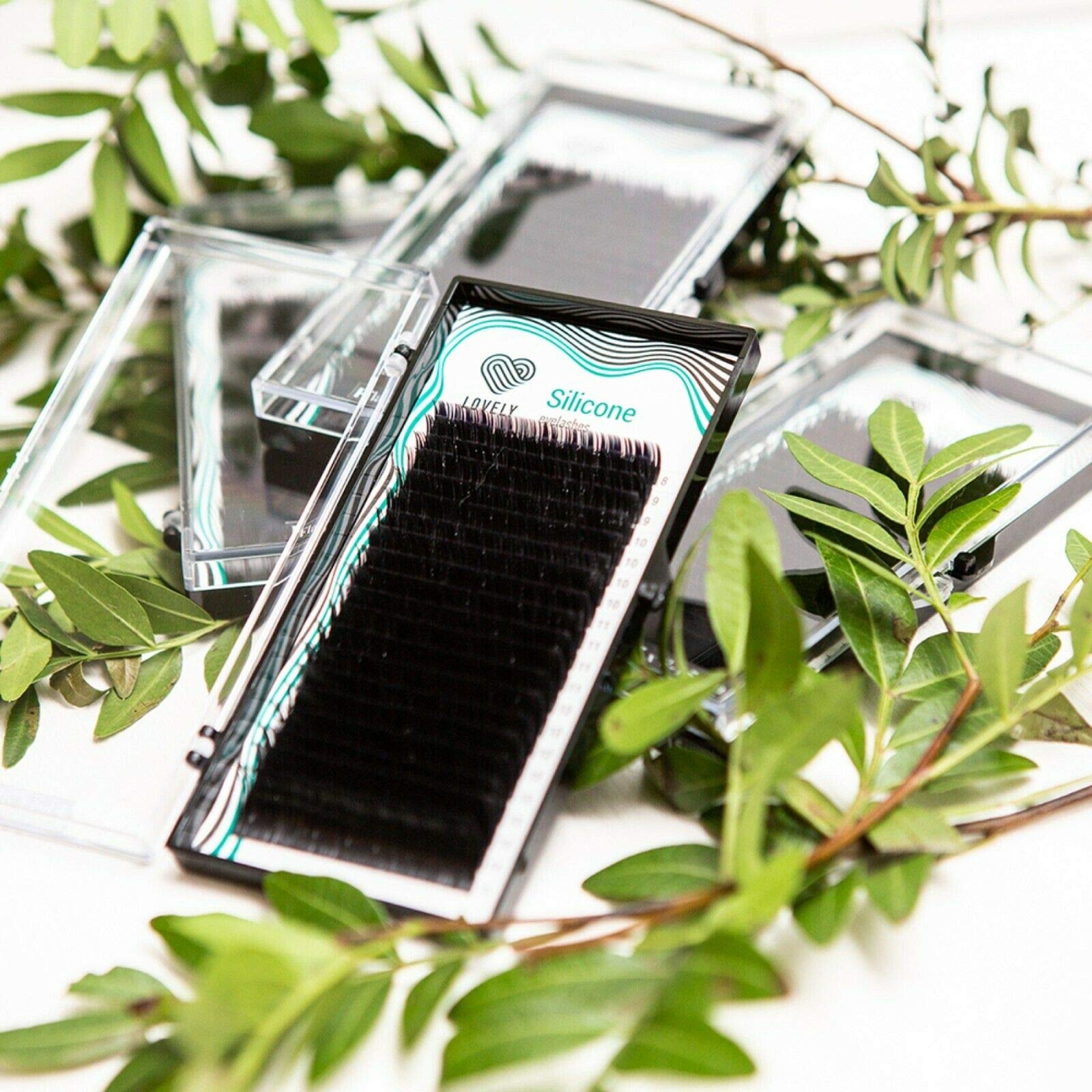 Індивідуальні вії Lovely L C D Curl Mix Box 8-15 мм, 20 рядів, товщина: 0.07 мм, вигин: C вигин, фото №2 Індивідуальні вії Lovely L C D Curl Mix Box 8-15 мм, 20 рядів, товщина: 0.07 мм, вигин: C вигин, фото №2