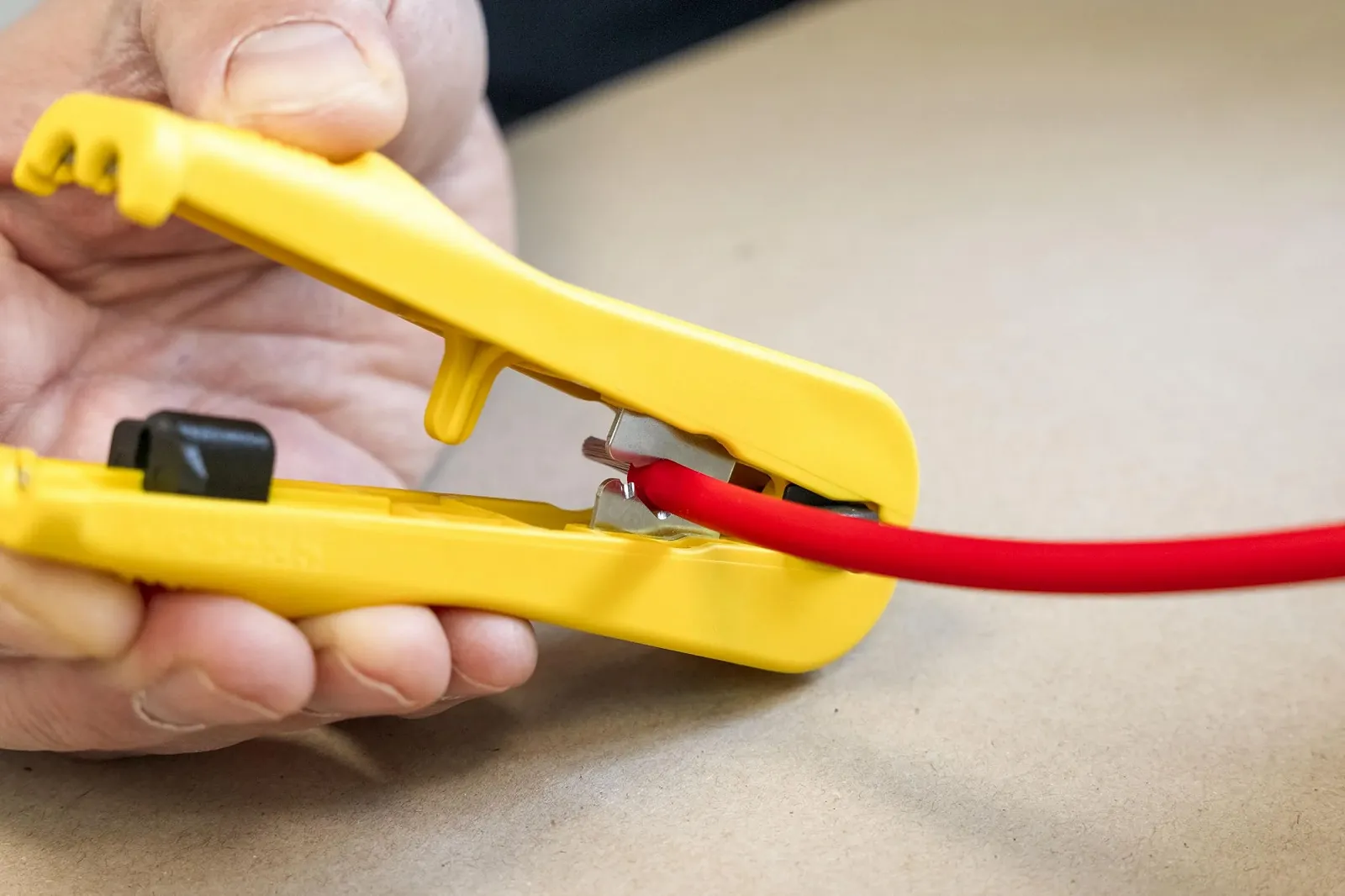 Стриппер WEICON Tools Mini Solar 4/6 мм² для фотоэлектрических кабелей, фото №5