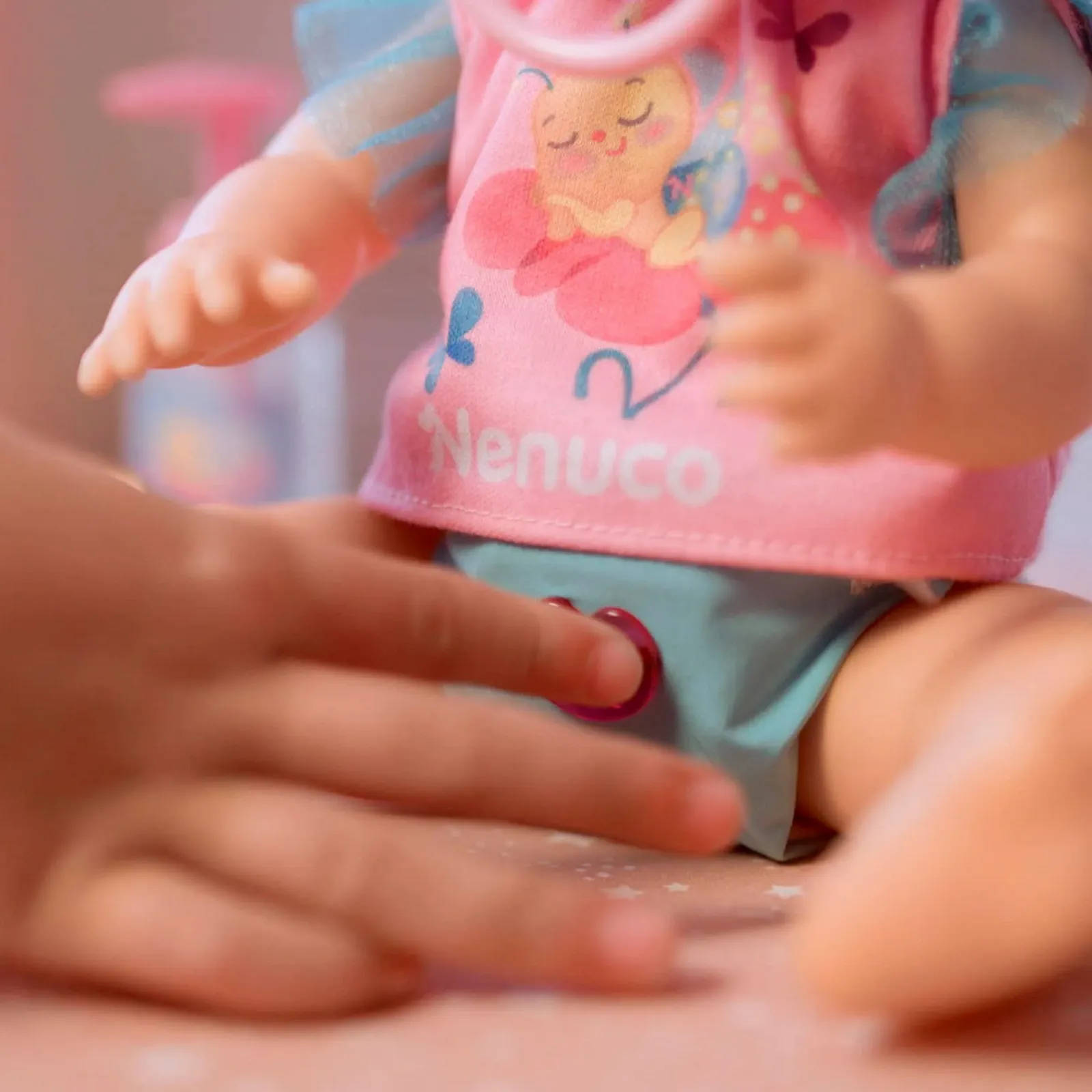 Кукла Nenuco Magic Nappy 35 см Твердое тело с Интерактивным подгузником, фото №6 Кукла Nenuco Magic Nappy 35 см Твердое тело с Интерактивным подгузником, фото №6