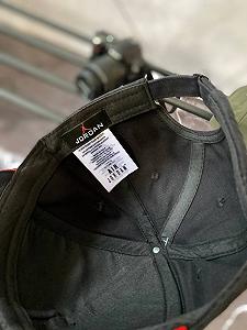 Кепка Jordan чорна synthetic.ua - Фото 1