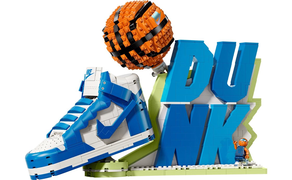 Конструктор Лего LEGO Nike Nike Dunk x LEGO Set (43008), фото №2