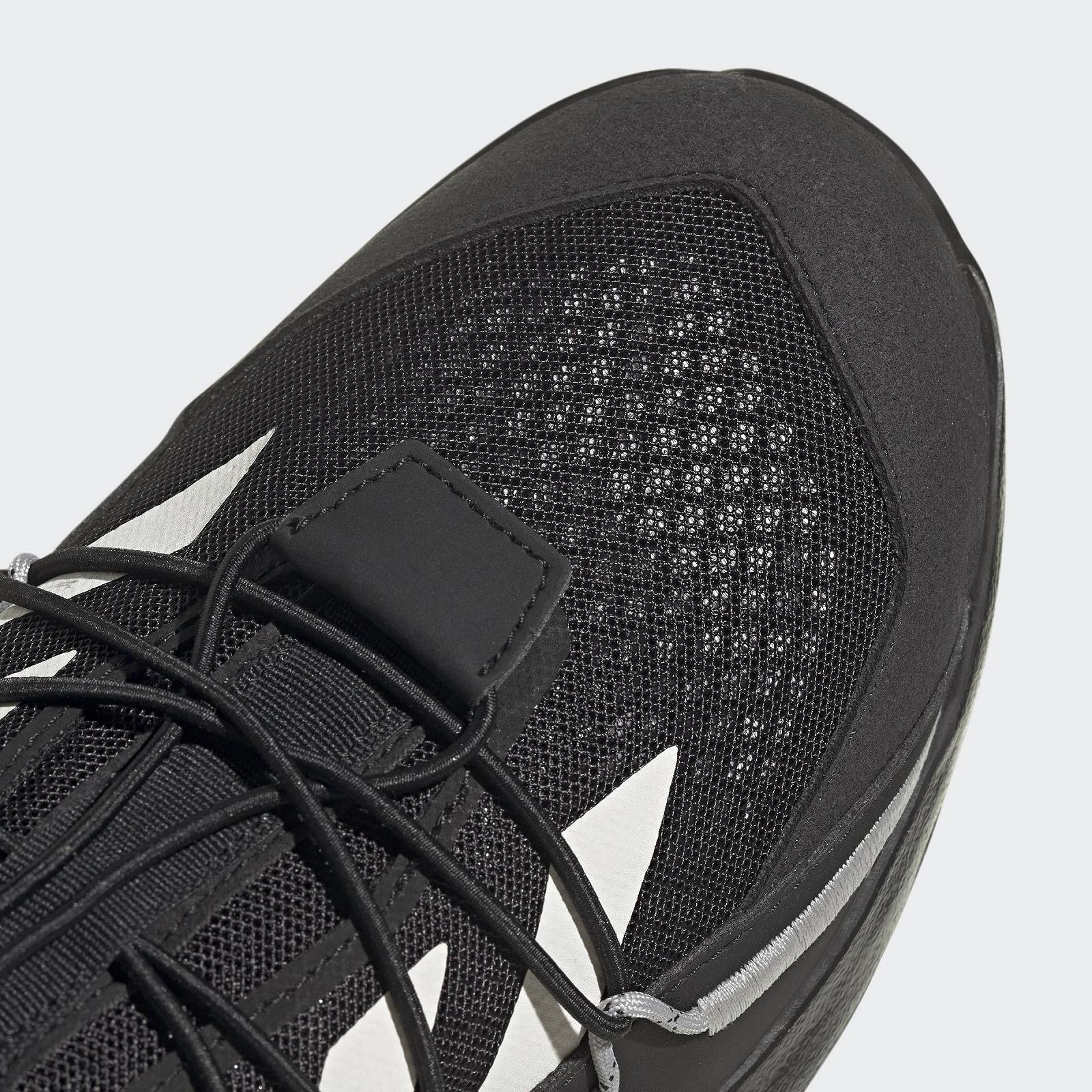 Чоловічі туристичні черевики adidas Terrex Voyager 21, фото №4 Чоловічі туристичні черевики adidas Terrex Voyager 21, фото №4