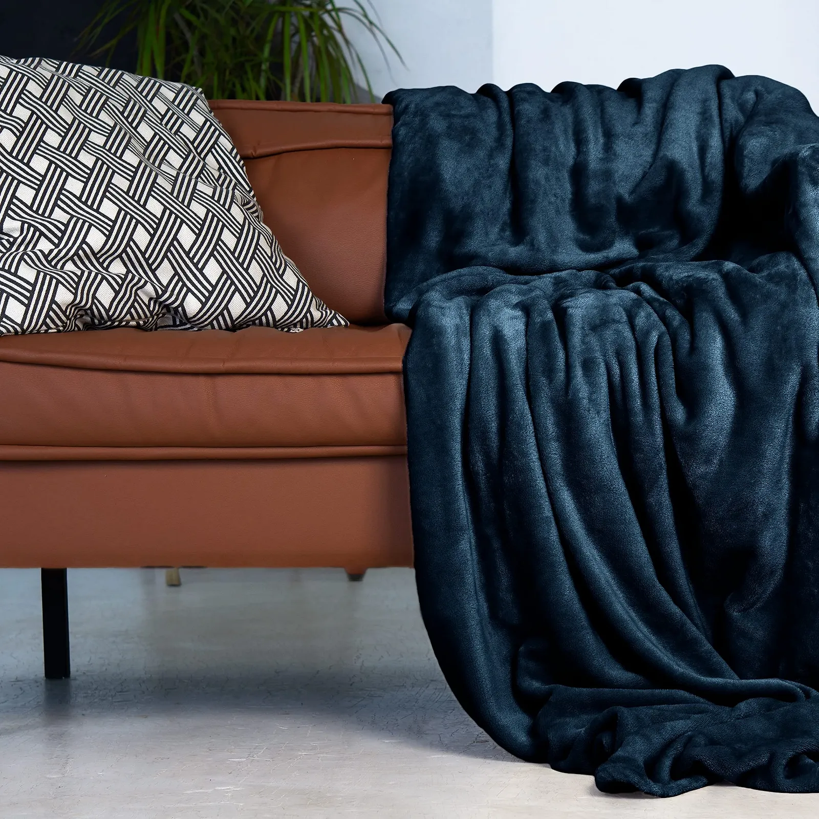 Покривало Gräfenstayn Флісова на Диван Кушетку (Синя, 150 x 130 см), фото №5