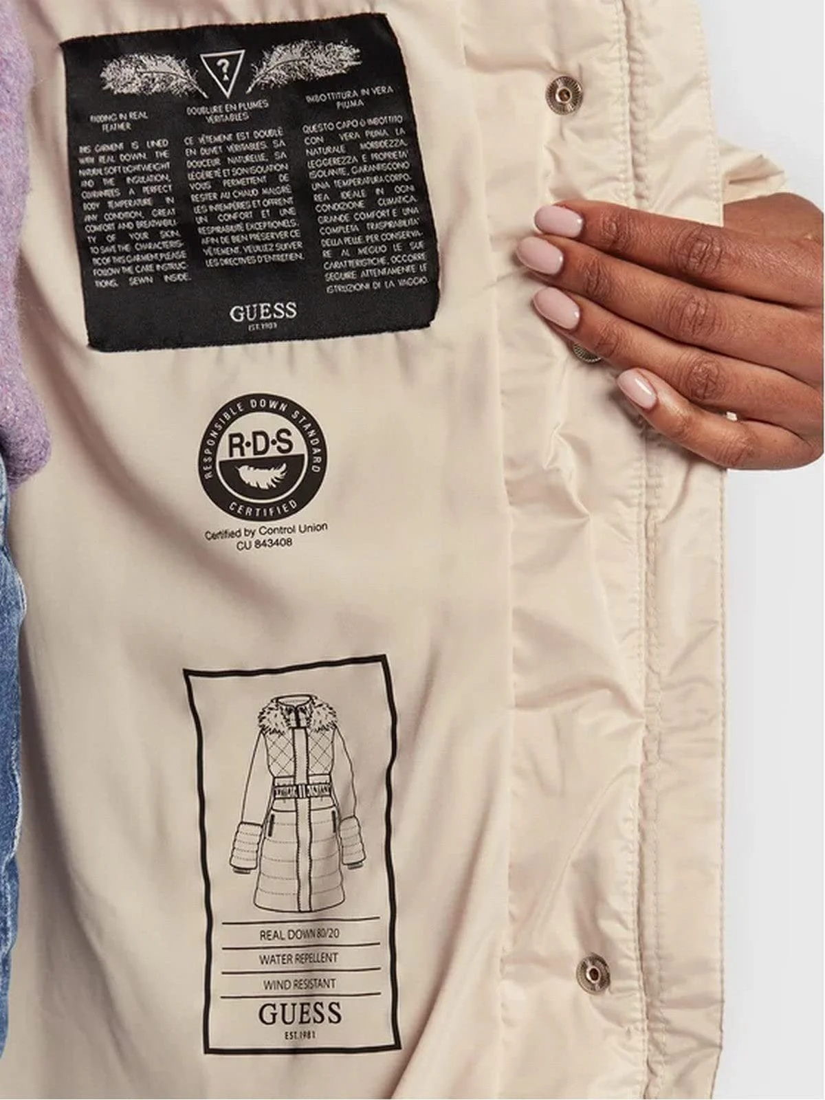 Жіноче зимове пальто GUESS, фото №4 Жіноче зимове пальто GUESS, фото №4