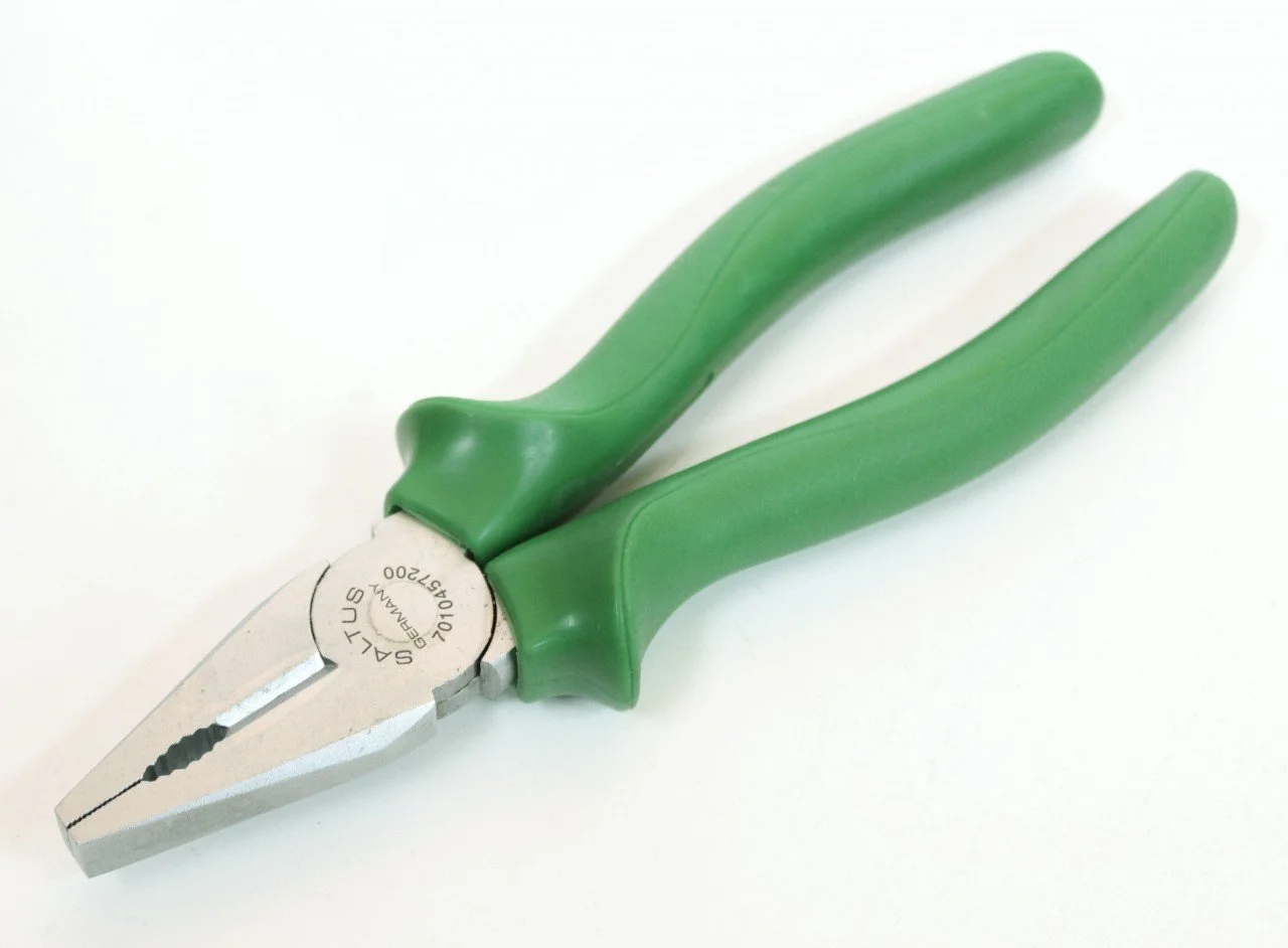 Плоскогубці комбіновані SALTUS 210 мм No. 7010457200 Electric Electrician Germany, фото №1