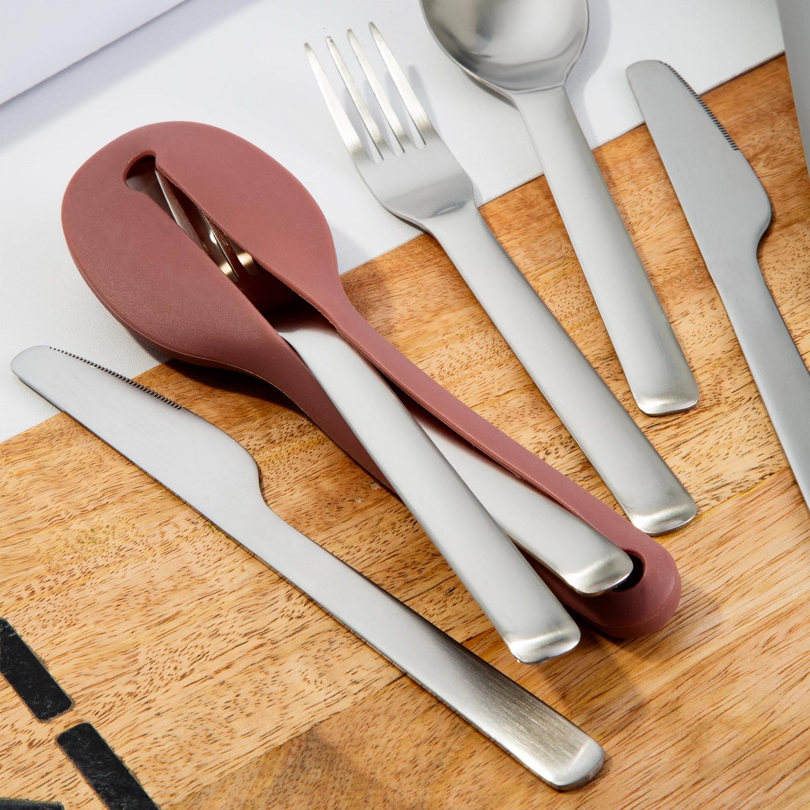 Набор столовых приборов BergHoff 3950231 4 предмета с силиконовым чехлом нержавеющая сталь Для путешествий, фото №6 Набор столовых приборов BergHoff 3950231 4 предмета с силиконовым чехлом нержавеющая сталь Для путешествий, фото №6