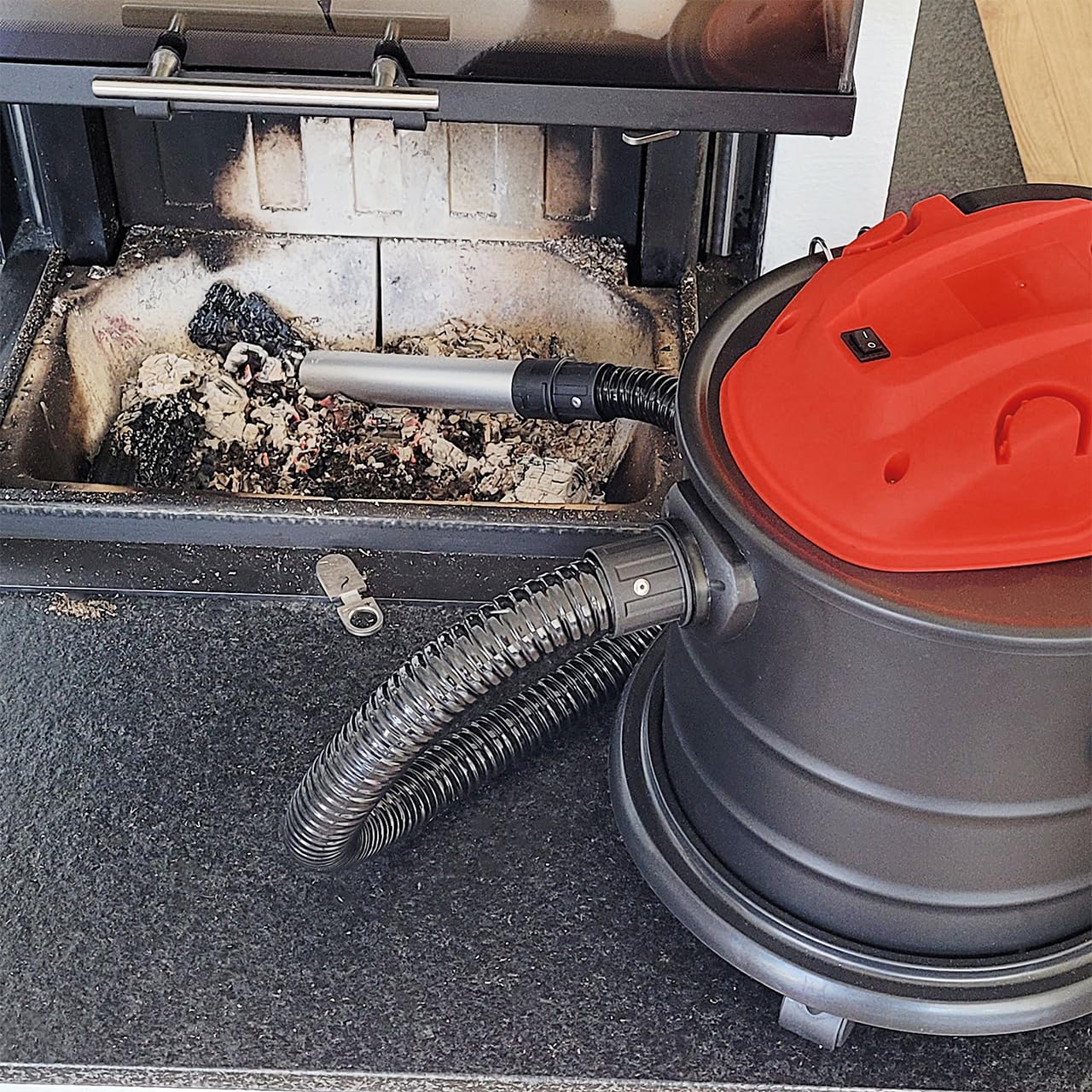 Пылесос WALTER Ash and Dry 1200 W, фото №3 Пылесос WALTER Ash and Dry 1200 W, фото №3