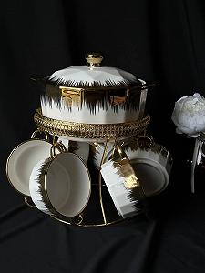 Супниця та 6 шт тарілок на золотій підставці - Фото 1
