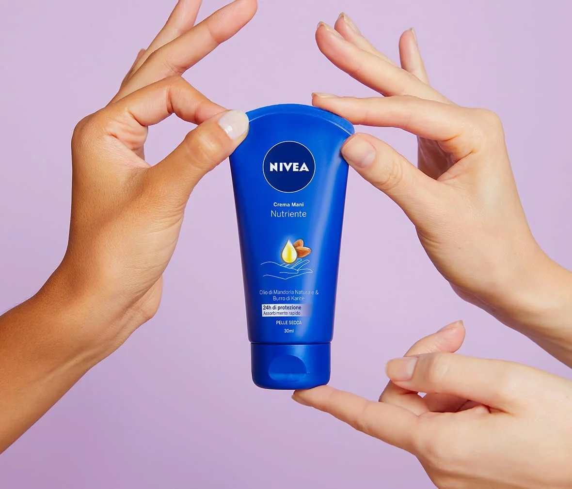 Крем для рук Nivea Зволожуючий з Мигдалевою Олією та Маслом Каріте для Сухої Шкіри Швидке Поглинання - 4 пляшки по 100 мл, фото №6