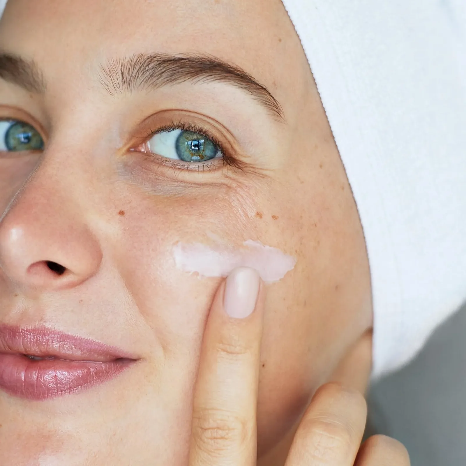 Маска для обличчя HAKA Vitamin Boost, 50 мл, Зволожуюча, Зміцнююча та Ліфтинг-ефект, фото №4