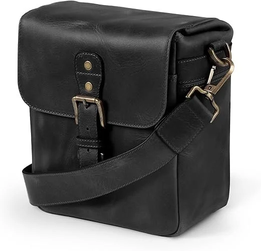 Шкіряна сумка-мессенджер для камери MegaGear MG1328 Mini Чорний, фото №1 Шкіряна сумка-мессенджер для камери MegaGear MG1328 Mini Чорний, фото №1