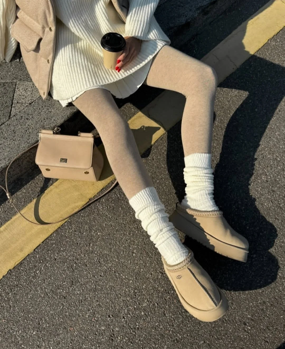 Бежеві однотонні щільні бавовняні колготки для дівчини класичні без малюнка, фото №1