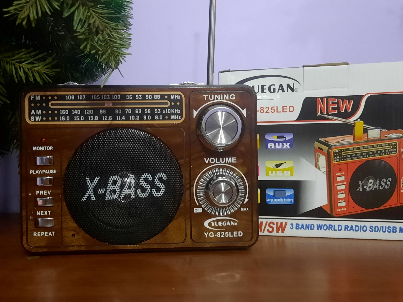 Портативний радіоприймач акумуляторний YUEGAN YG-825 LED радіо AM/FM/SW та MP3-плеєр в одному з ліхтариком, фото №6