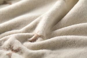 Плед David Fussenegger Stag Allover 150 x 200 см М'який диванний плед з переробленої бавовни synthetic.ua - Фото 1