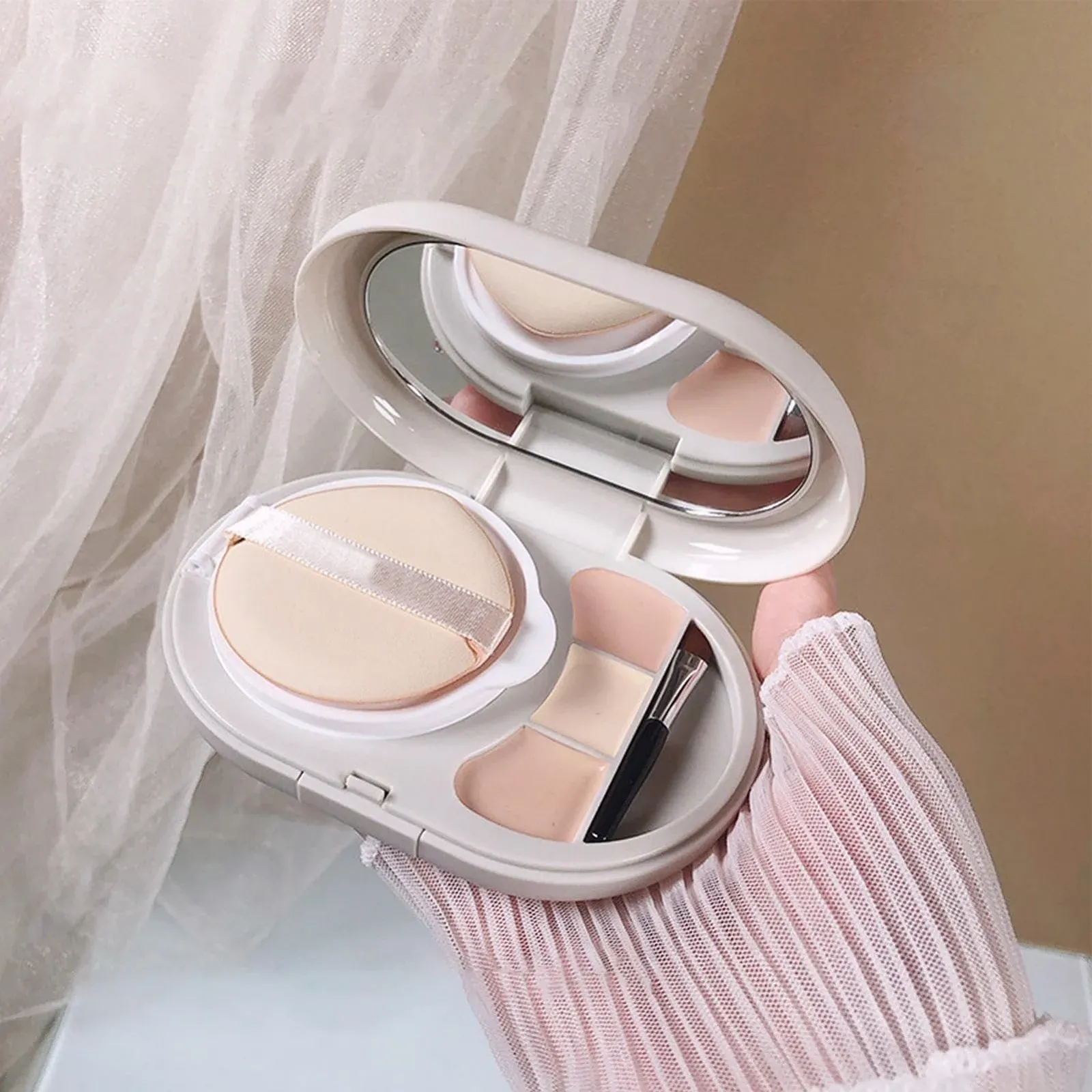 Палетка консилерів Lambo Триколірна палетка консилерів для обличчя, фото №2