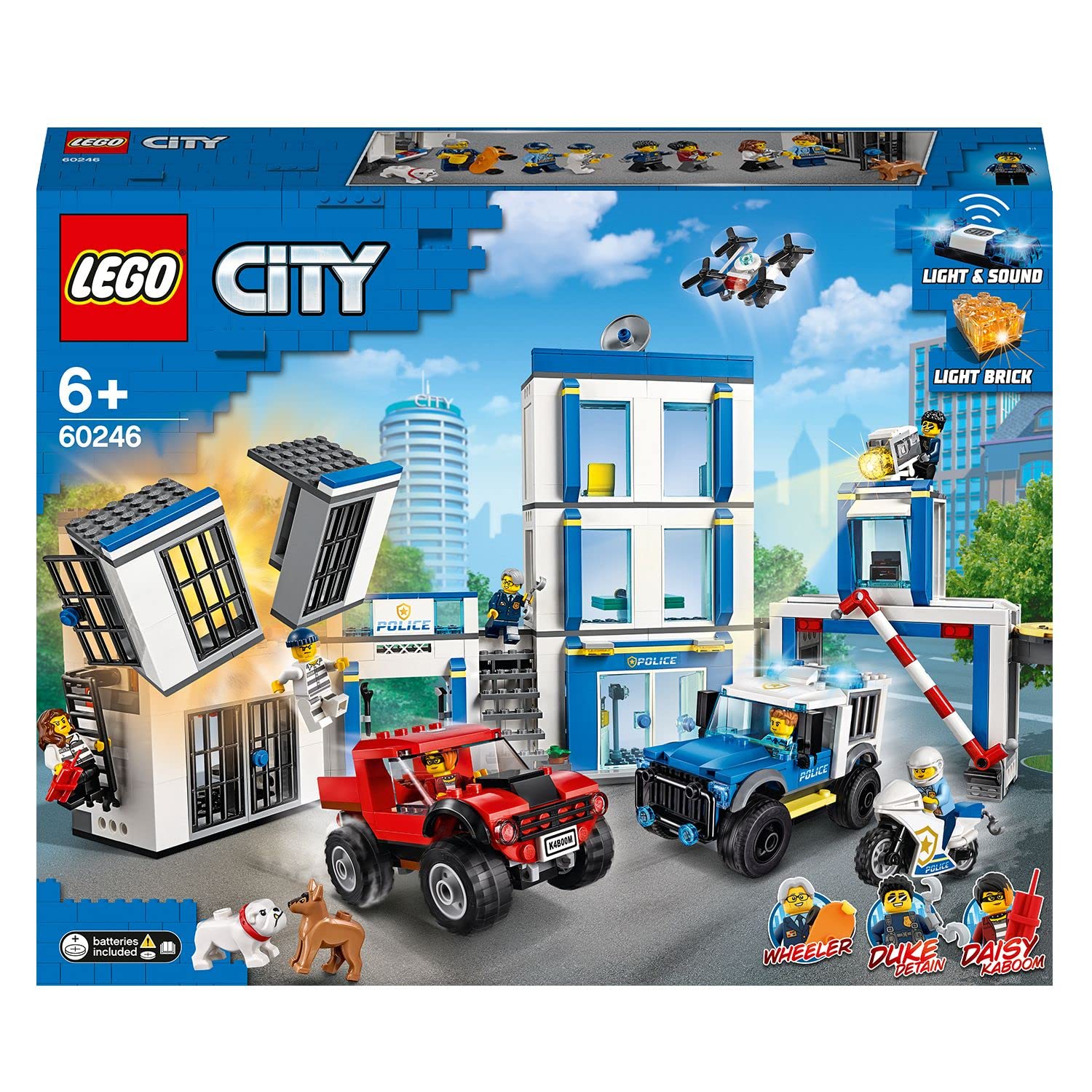 Набір для конструювання LEGO City 60246 Поліцейська станція з 2 вантажівками, світловими та звуковими блоками, дроном і мотоциклом, фото №6 Набір для конструювання LEGO City 60246 Поліцейська станція з 2 вантажівками, світловими та звуковими блоками, дроном і мотоциклом, фото №6