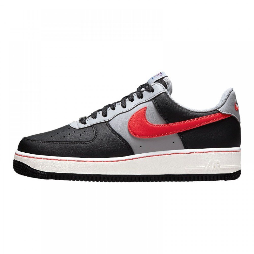Кросівки NIKE AIR FORCE 1 '07 LV8 EMB 41, фото №1