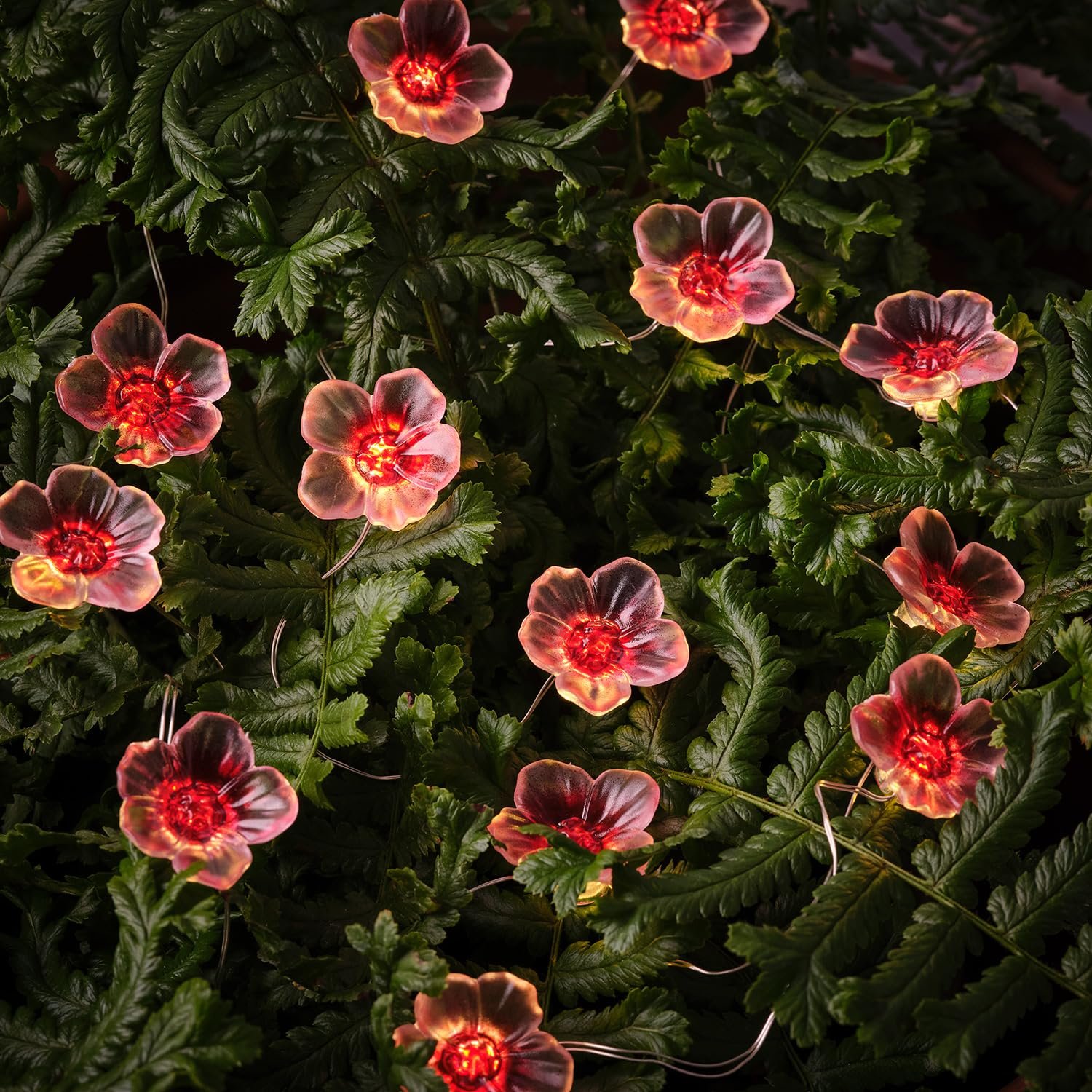 Гірлянда Lights4fun Micro LED Fairy Lights Flowers Sakura Теплий білий з таймером на батарейках для внутрішнього та зовнішнього освітлення. Довжина 2,2 м (включаючи кабель 0,3 м)., фото №3