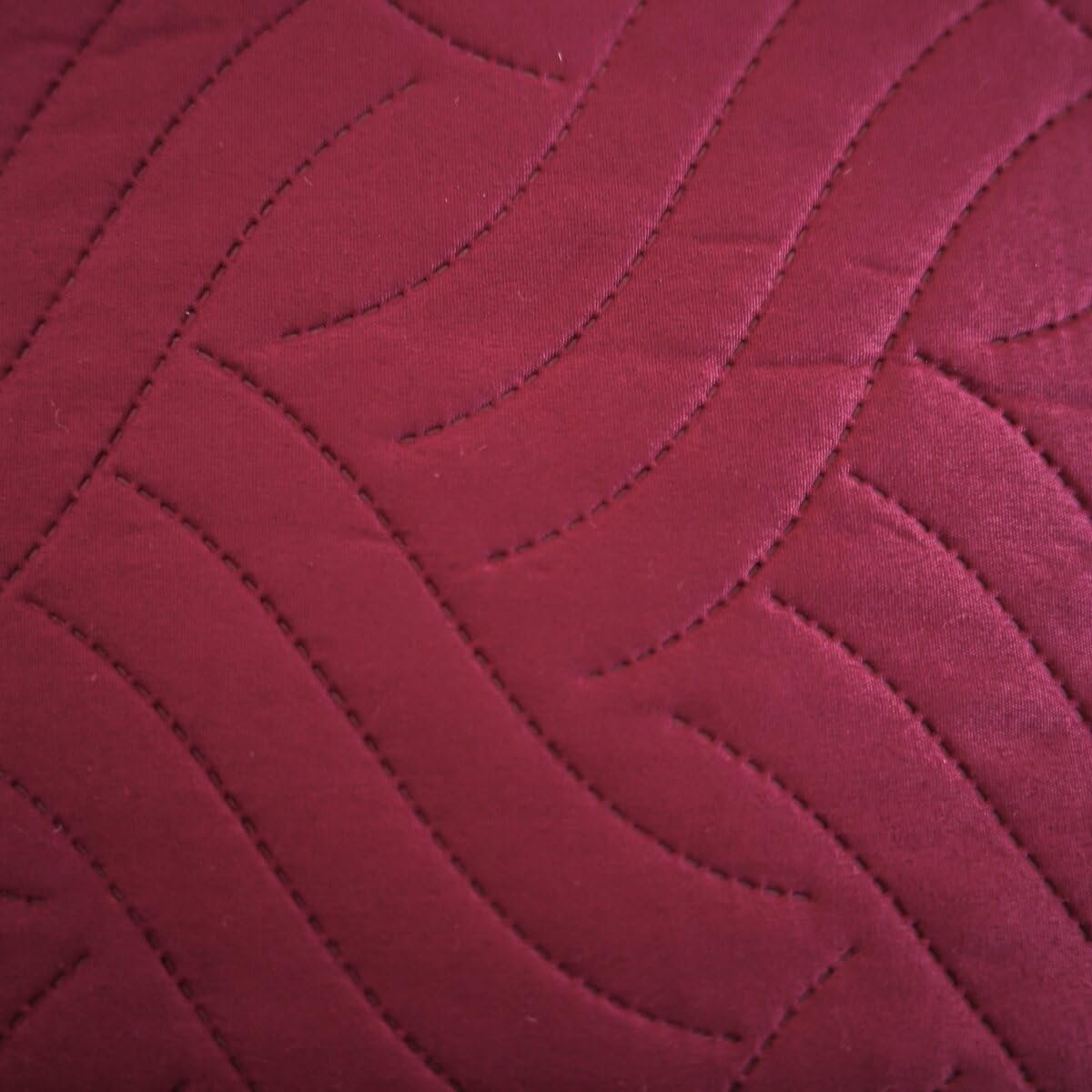 Покривало COFI Однотонне елегантне 1453 240 x 220 см, 100% поліестер, Бордовий, фото №4 Покривало COFI Однотонне елегантне 1453 240 x 220 см, 100% поліестер, Бордовий, фото №4