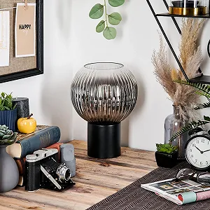 Настільна лампа HOFSTEIN Koyoto з металу та рифленого скла 20 см E27 Чорна/Димчаста synthetic.ua - Фото 1