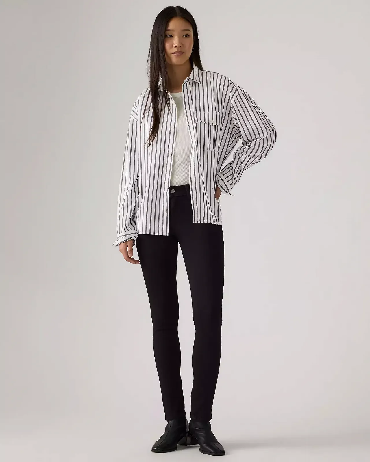 Жіночі джинси Levis - 711 Skinny Soft Black - 25, фото №1 Жіночі джинси Levis - 711 Skinny Soft Black - 25, фото №1