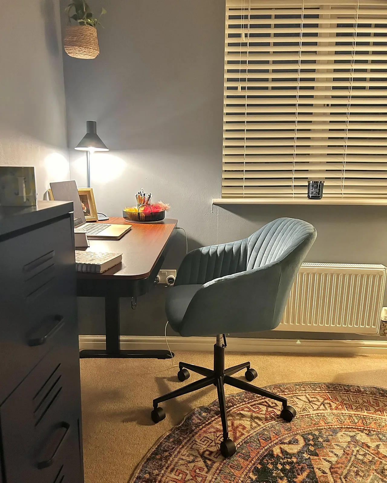 Настільна лампа Rimava сучасна залізна кругла з регульованим абажуром Темно-синя матова, фото №9