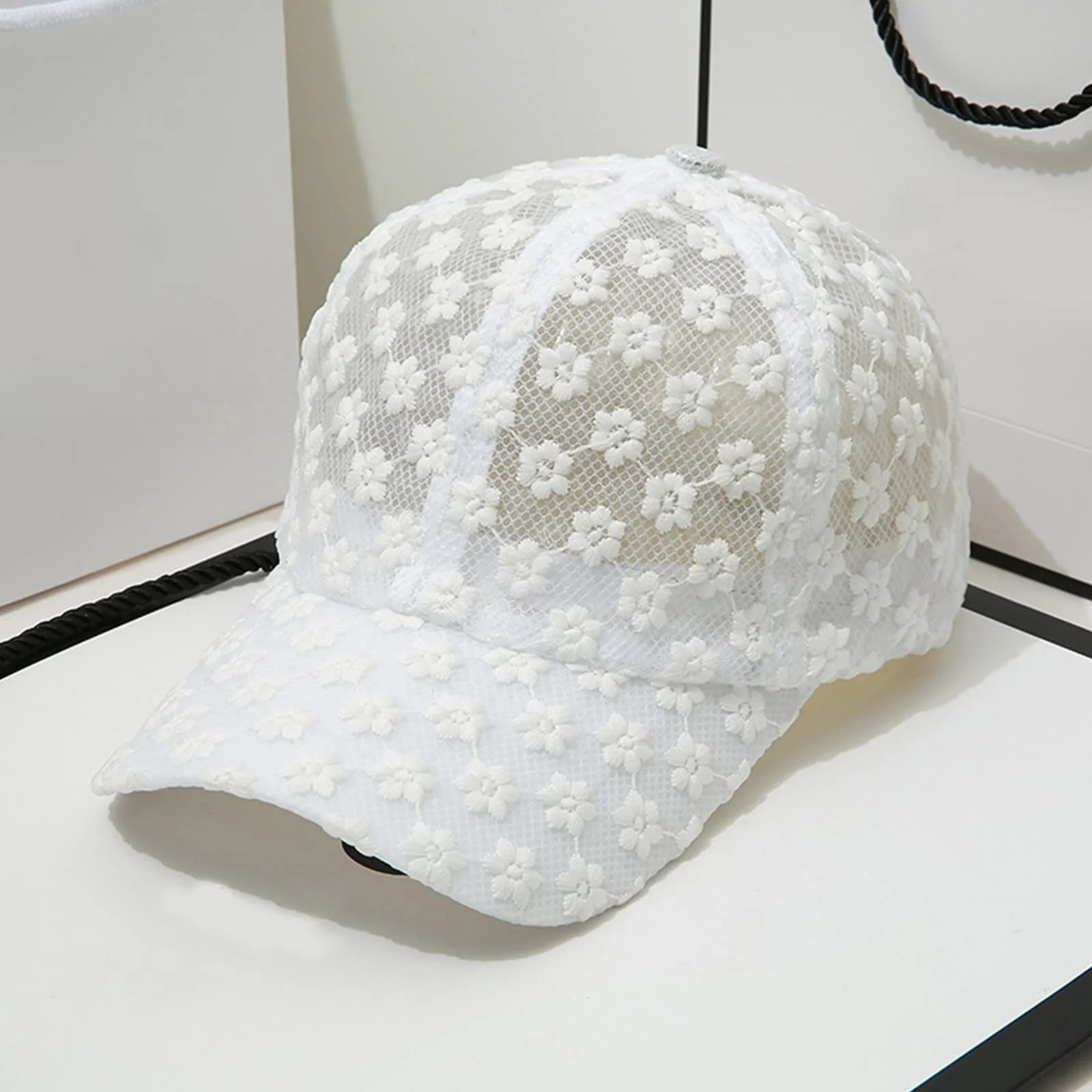 Бейсболка кружевная корейский стиль с цветами красная, фото №2