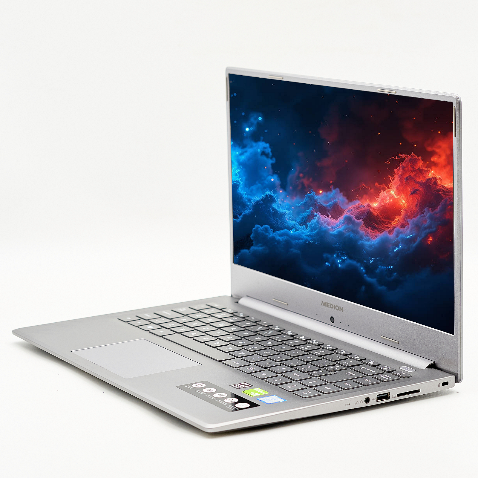 Игровой ноутбук 15.6" Medion Akoya P15646 Intel Core i5 ОЗУ 16 ГБ SSD 256 ГБ Nvidia GeForce Металлический б/у Win10, фото №4