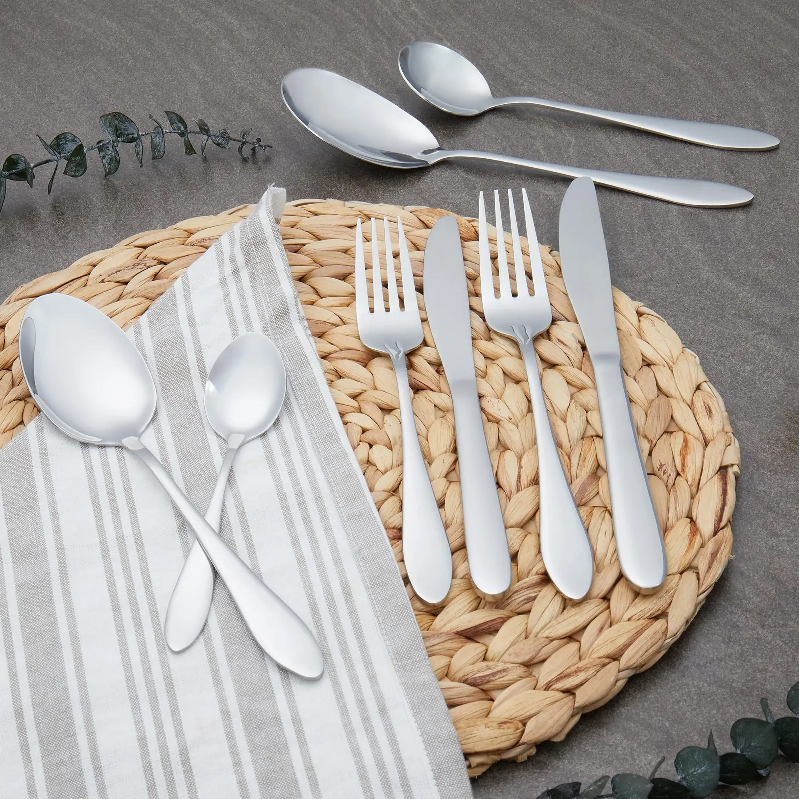 Набір столових приборів Russell Hobbs Lisbon RH02851EU7 44 предмети, фото №3 Набір столових приборів Russell Hobbs Lisbon RH02851EU7 44 предмети, фото №3