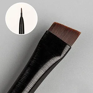 Пензлі для підводки з плоскою головкою і тонкими скошеними щетинками - Фото 1