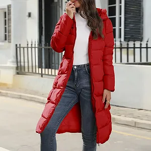 Женская зимняя теплая стеганая куртка synthetic.ua - Фото 1