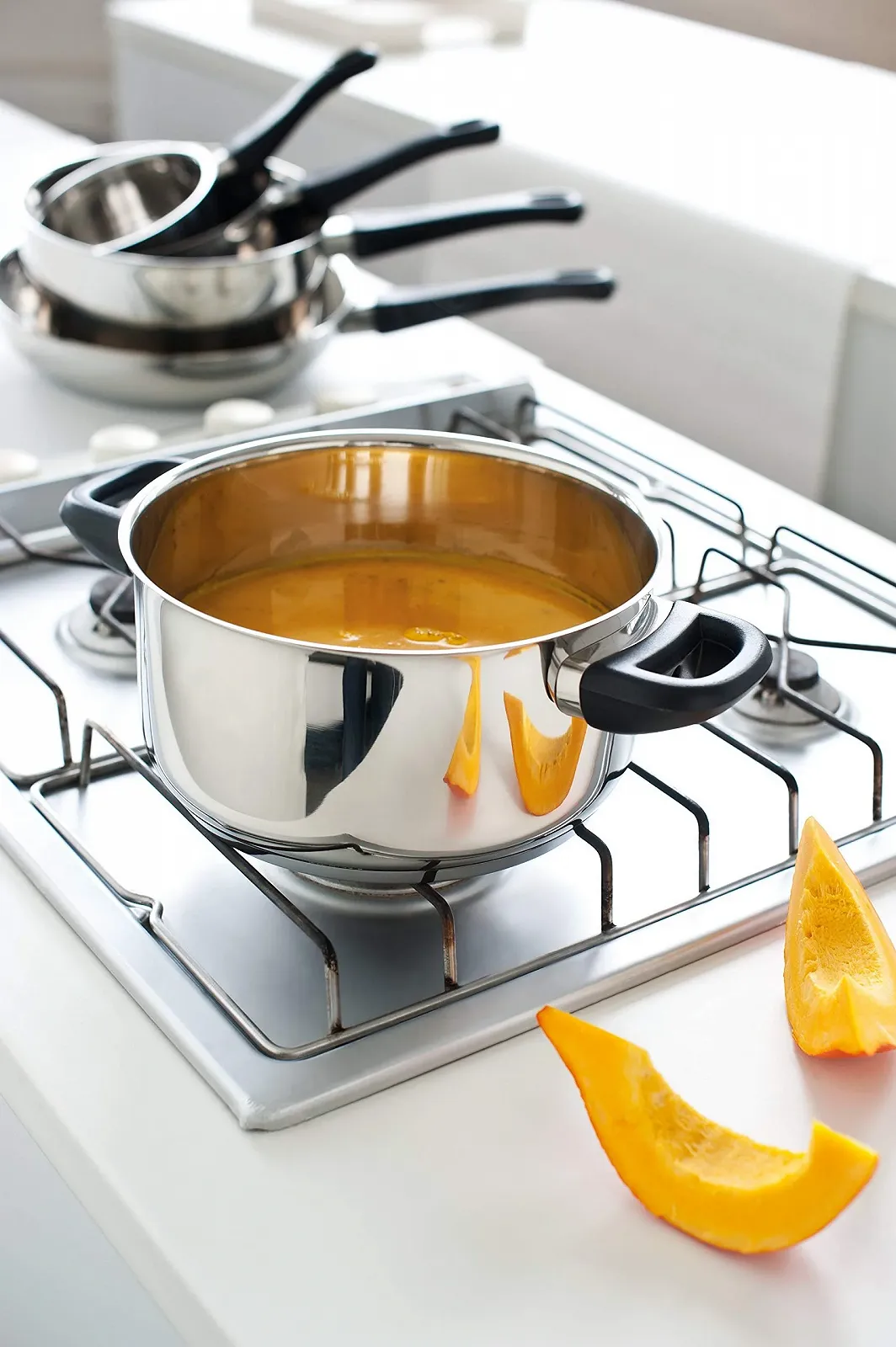 Кастрюля Beka Polo из нержавеющей стали 16 см с крышкой, фото №4 Кастрюля Beka Polo из нержавеющей стали 16 см с крышкой, фото №4