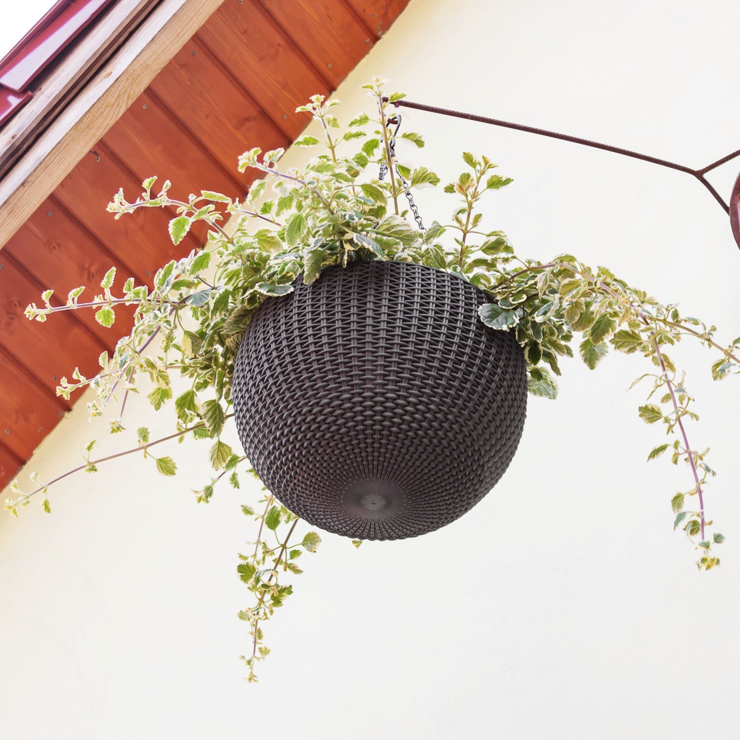 Підвісний вазон Keter Hanging Sphere Дизайн під ротанг Пластик Антрацит, фото №7