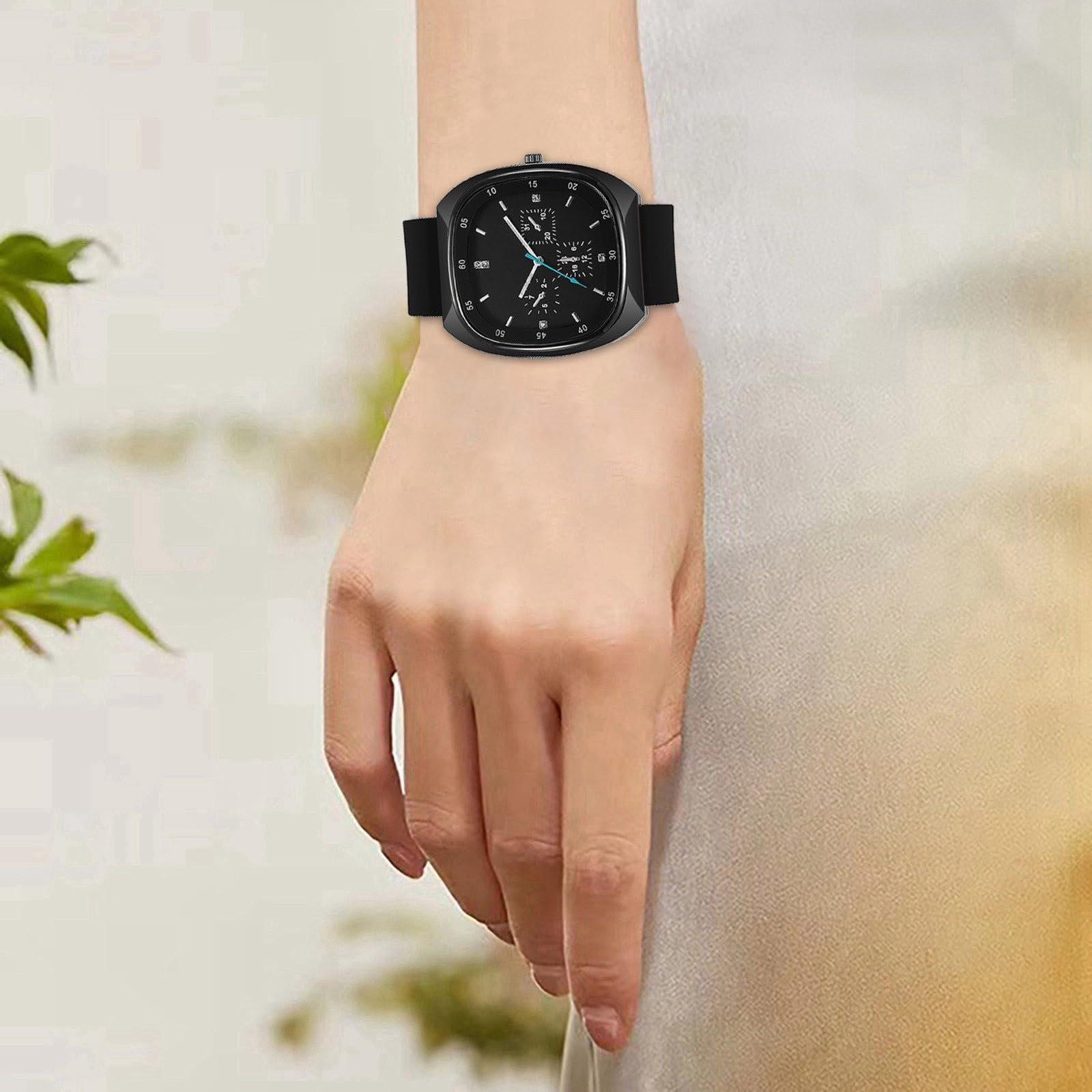 Жіночий годинник Квадратний з великим циферблатом з кварцовим механізмом та силіконовим ремінцем, фото №4