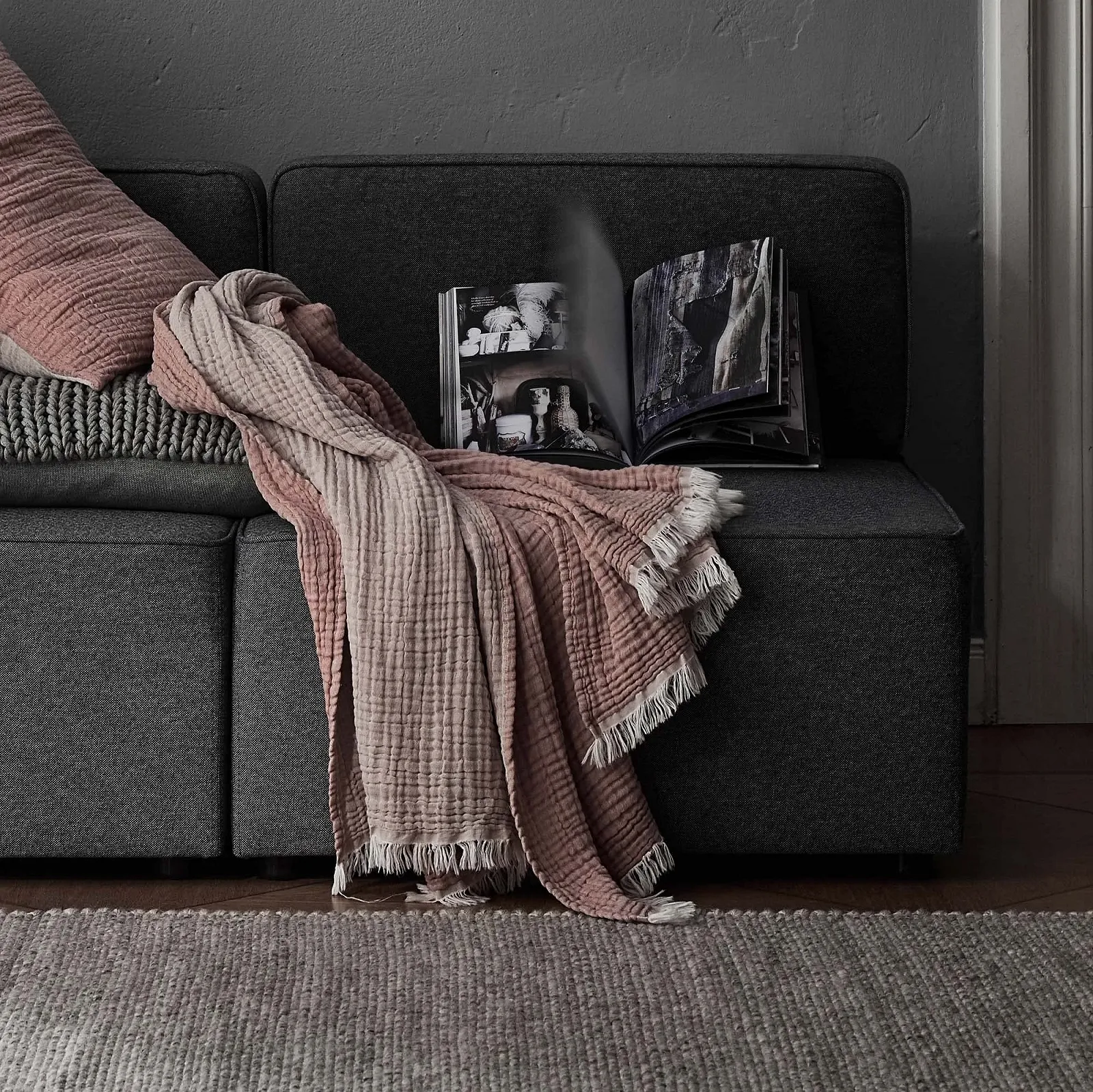 Одеяло URBANARA Couco Muslin, 100% хлопок, светло-серый/серый, марля с эффектом stonewash, 130 x 190 см, фото №9