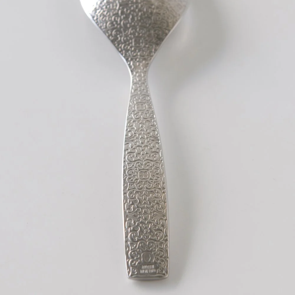 Ложка для сервірування Alessi Dressed з рельєфним декором, фото №2