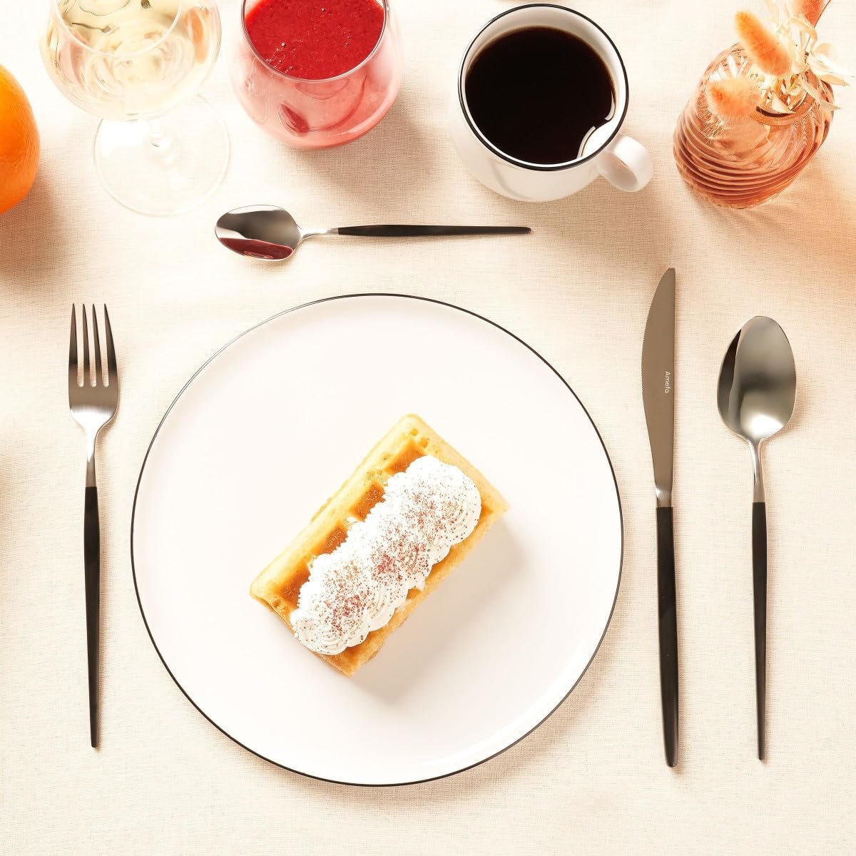 Набір столових приборів Amefa Soprano 24 предмети нержавіюча сталь чорний PVD покриття, фото №4 Набір столових приборів Amefa Soprano 24 предмети нержавіюча сталь чорний PVD покриття, фото №4