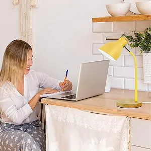 Настільна лампа Himmel металева регульована E27 жовта synthetic.ua - Фото 1