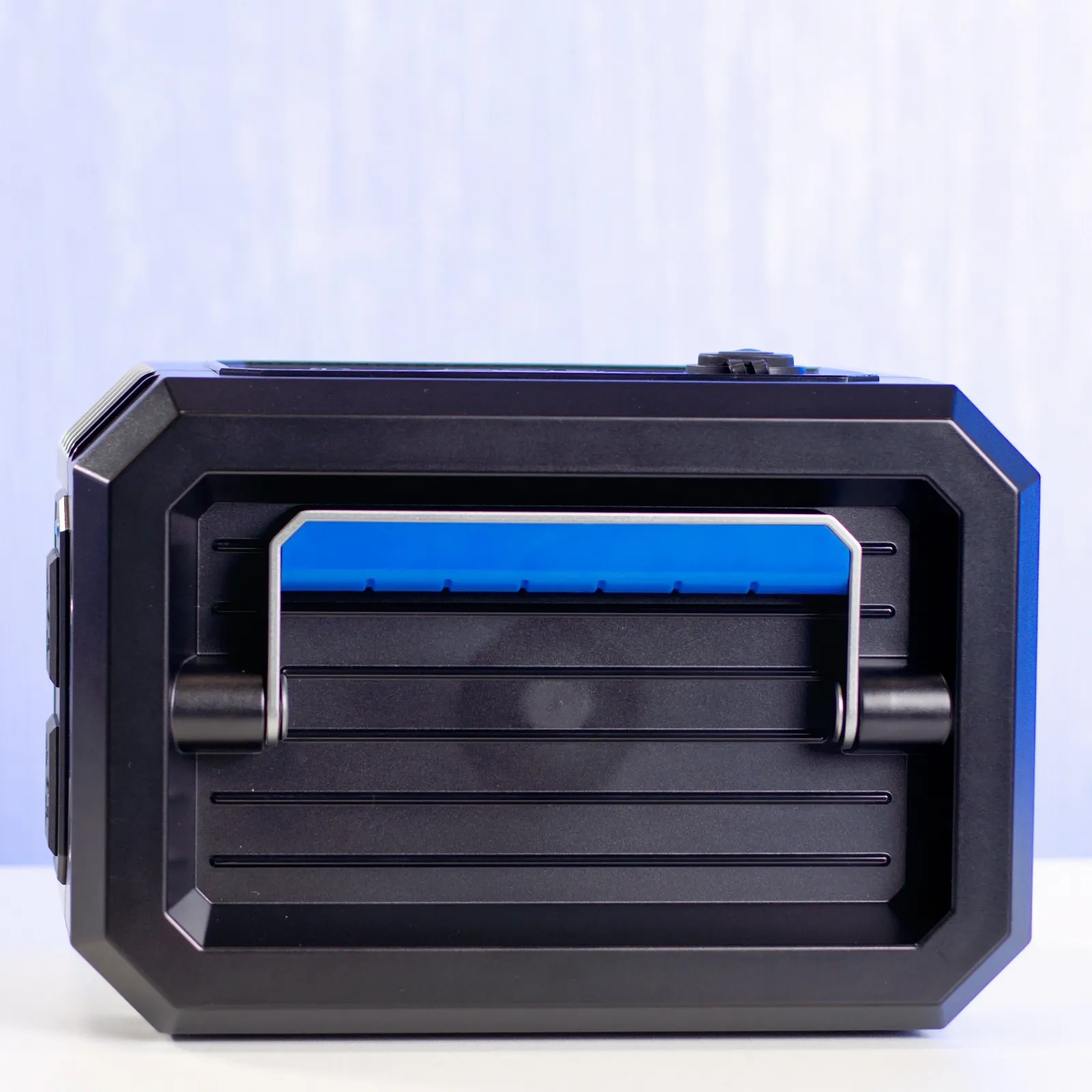 Зарядна станція Wonder WX2400 2400 Вт / 1200 Вт / 1000 Вт*год / Чиста синусоїда / Французький виробник, фото №5 Зарядна станція Wonder WX2400 2400 Вт / 1200 Вт / 1000 Вт*год / Чиста синусоїда / Французький виробник, фото №5